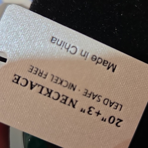 💚🔹️Piper K 🔹️Bold Green Resin Chunky  Statement 20" Necklace - Picture 8 of 9